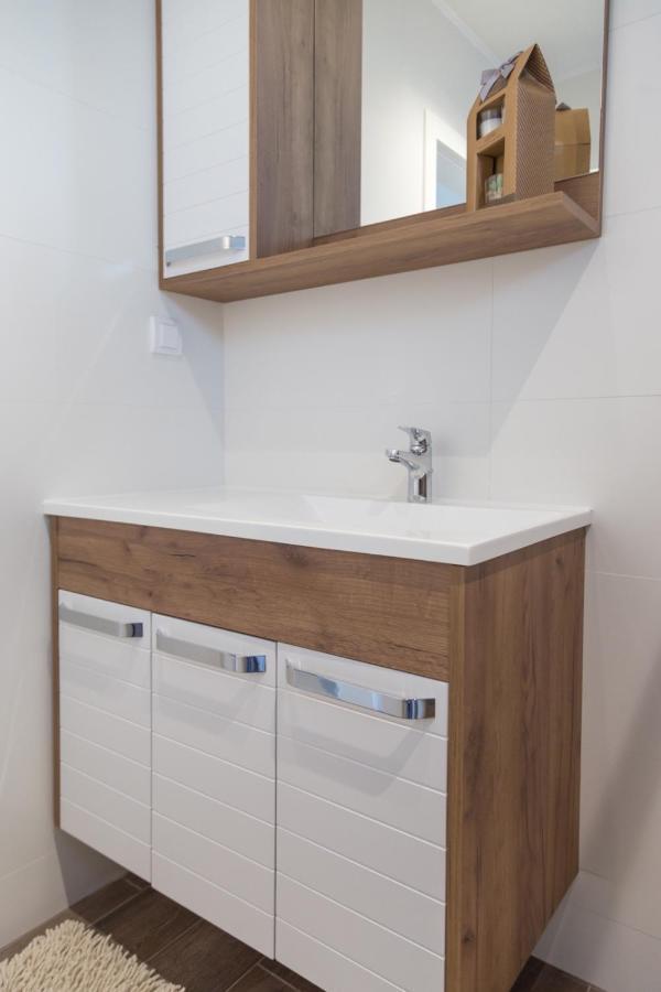 Aqualux Apartments Връдник Екстериор снимка