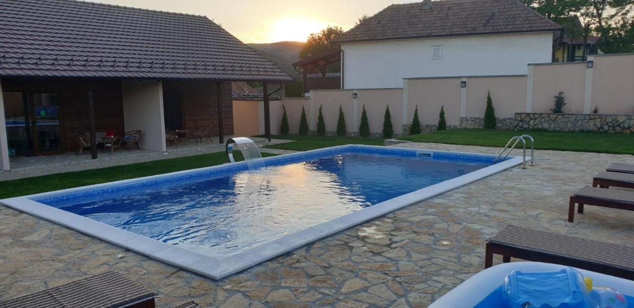 Aqualux Apartments Връдник Екстериор снимка