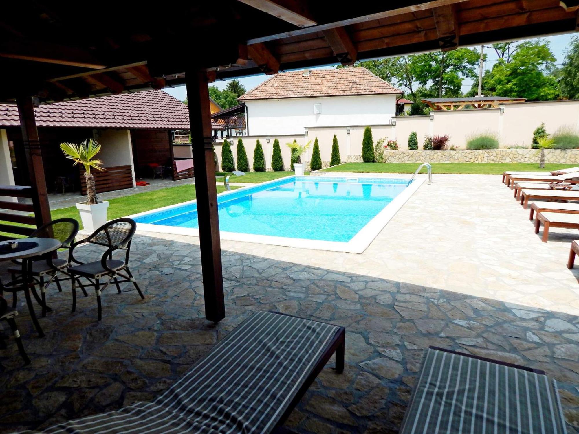 Aqualux Apartments Връдник Екстериор снимка