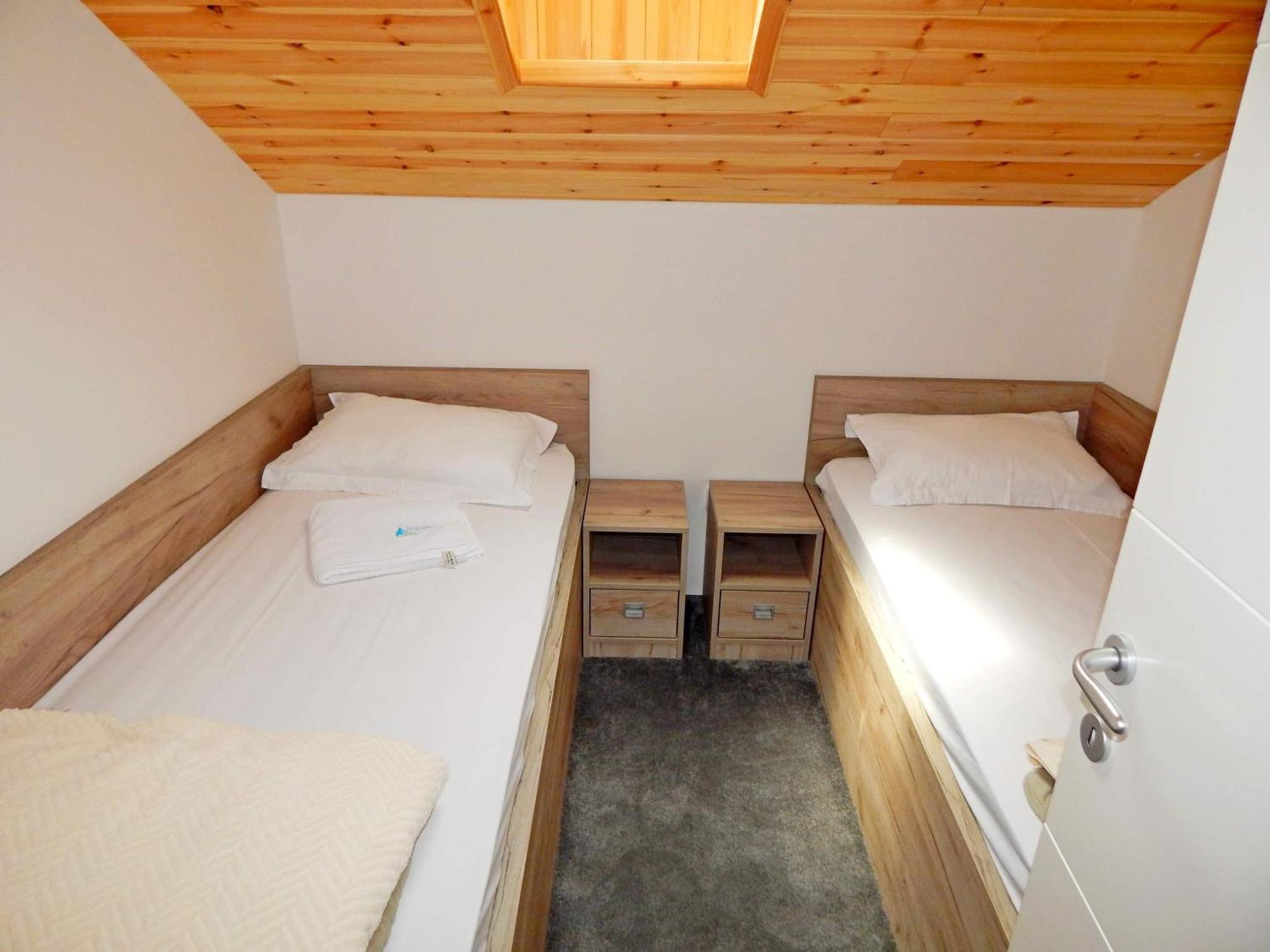 Aqualux Apartments Връдник Екстериор снимка